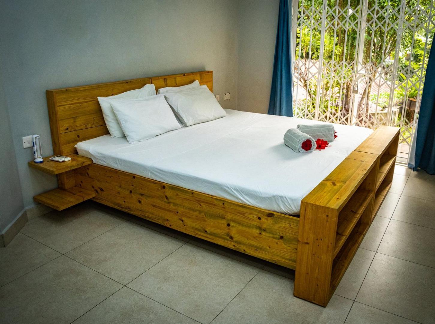 Riverside Residence - Beau Vallon โบวาลง ภายนอก รูปภาพ