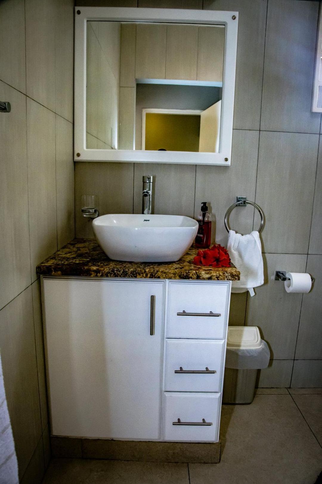 Riverside Residence - Beau Vallon โบวาลง ภายนอก รูปภาพ