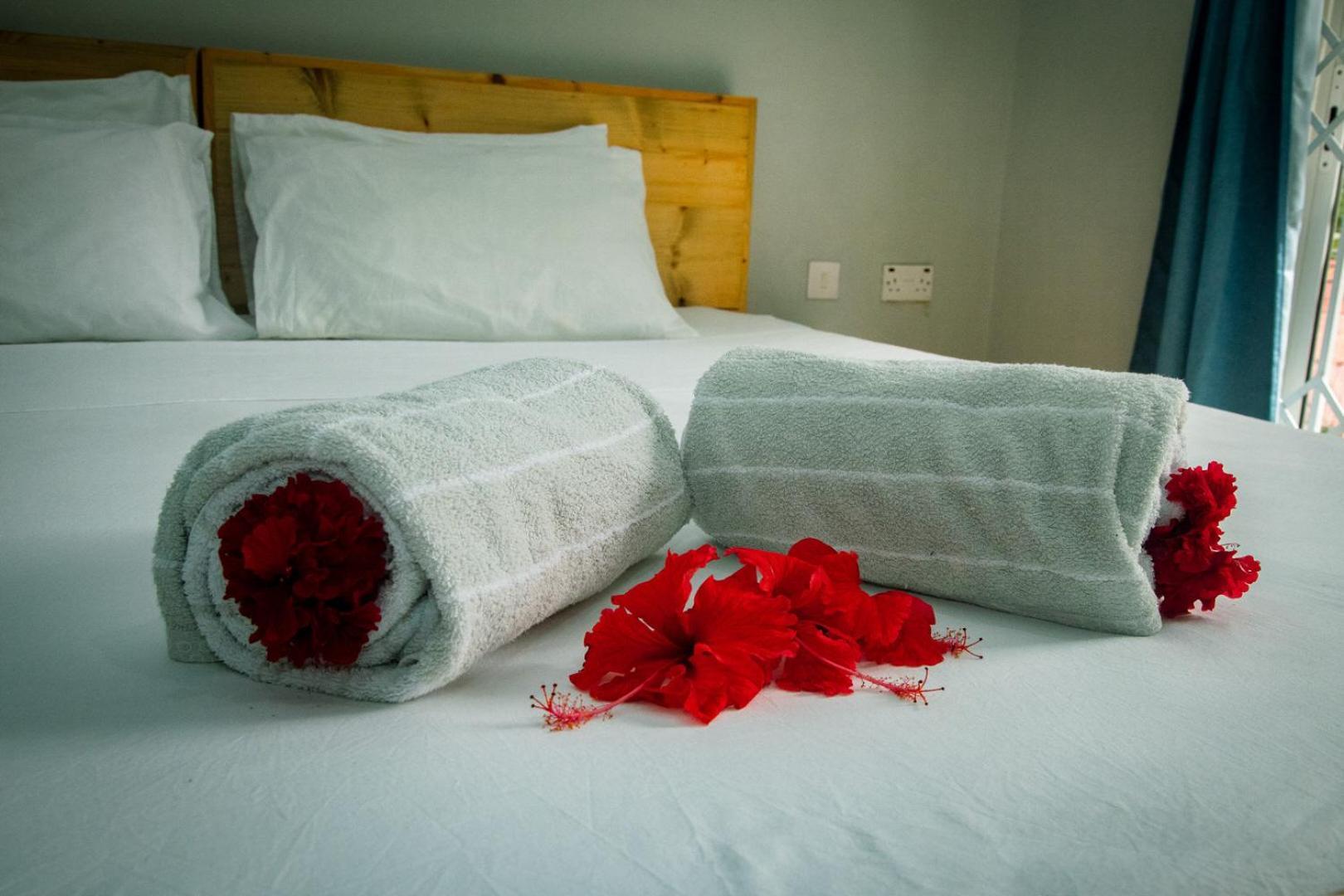 Riverside Residence - Beau Vallon โบวาลง ภายนอก รูปภาพ