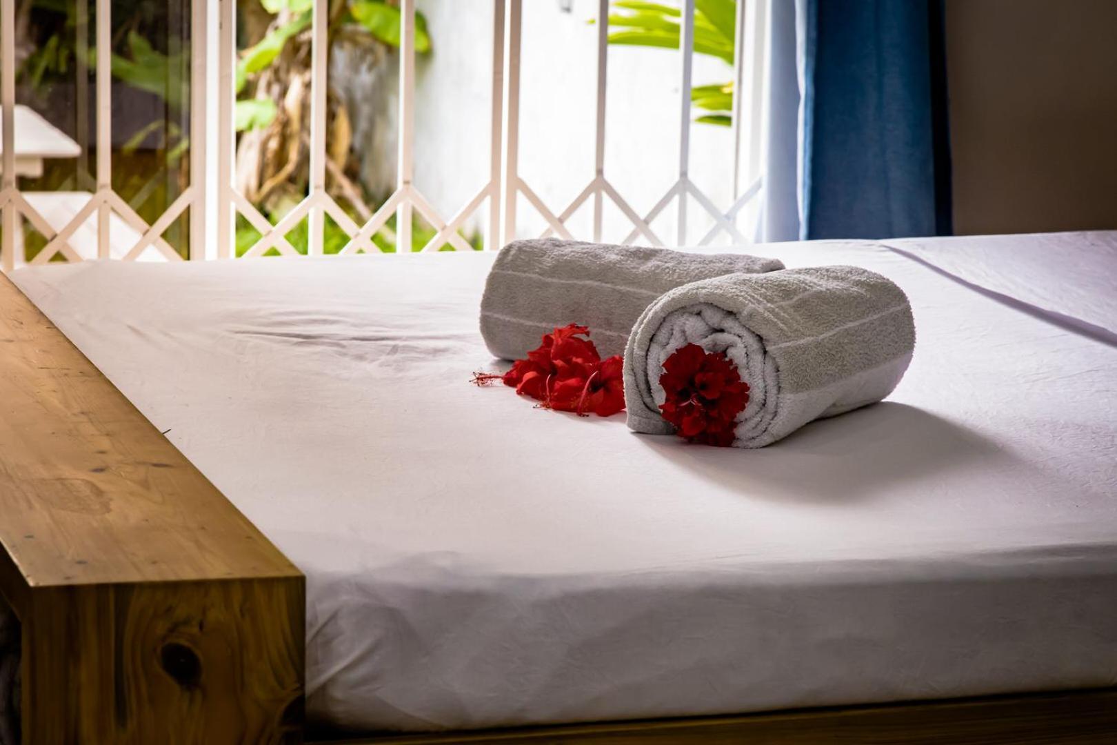 Riverside Residence - Beau Vallon โบวาลง ภายนอก รูปภาพ