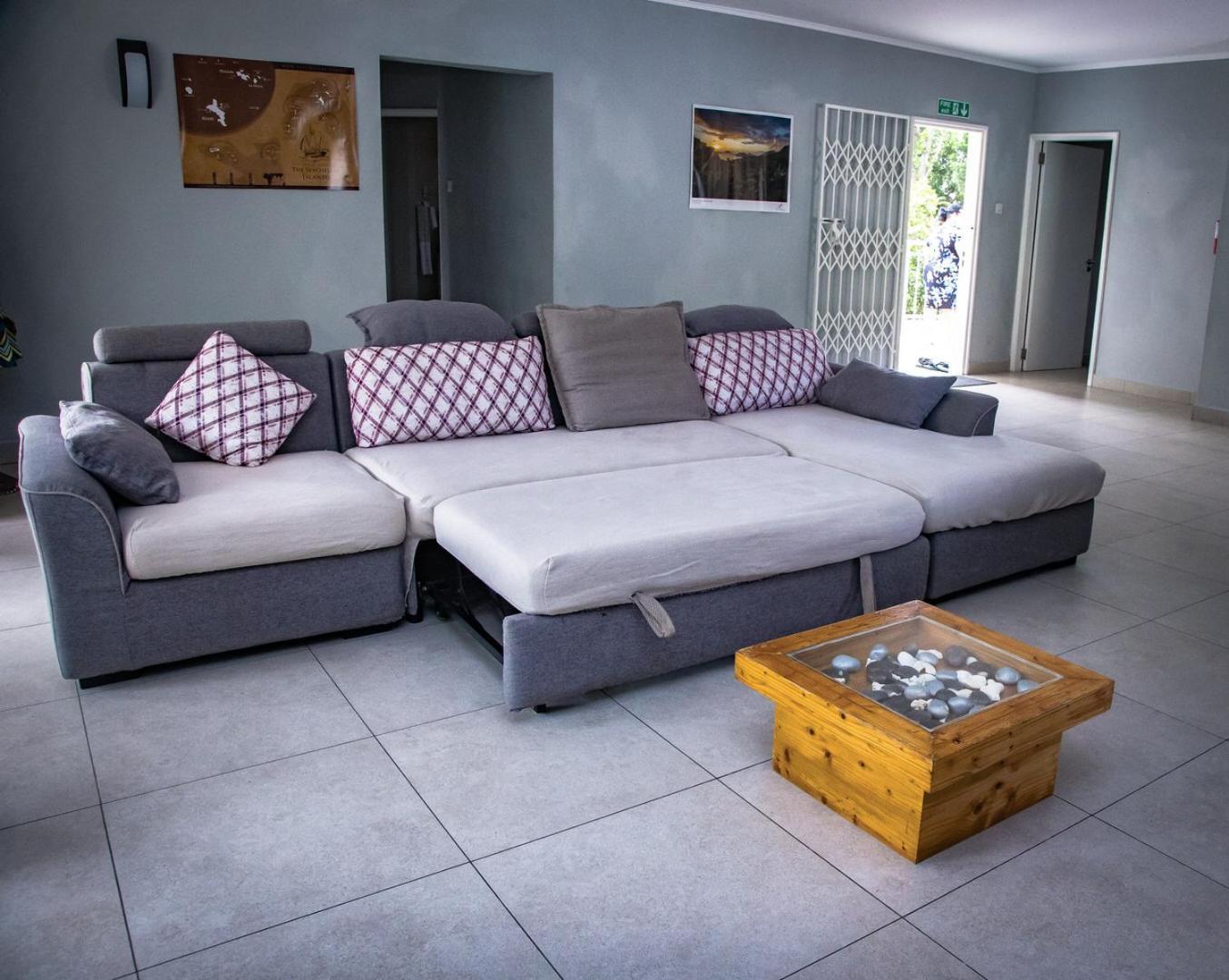 Riverside Residence - Beau Vallon โบวาลง ภายนอก รูปภาพ